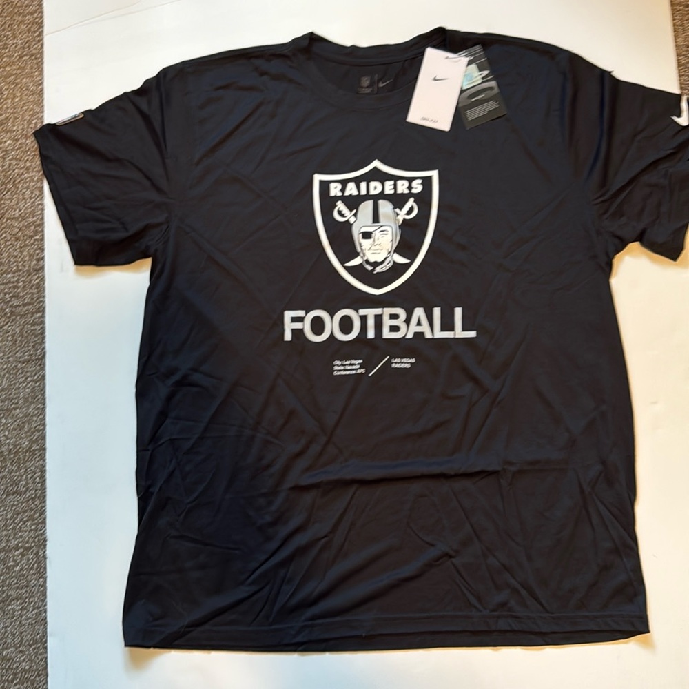 Men’s XXL Las Vegas Raiders Tee